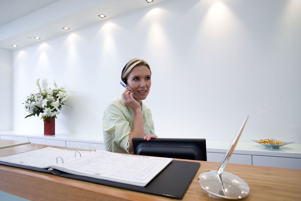 Virtual Receptionists for Law Firms &#8211; Functions and Tips to Choose