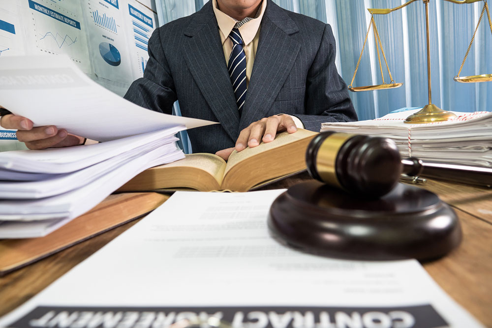 5 Tips to Choose the Right Offshore Accident Lawyer