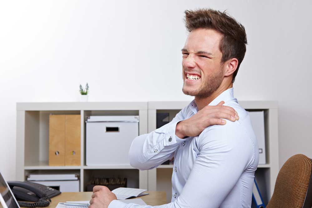 Common Causes of Shoulder Blade Pain