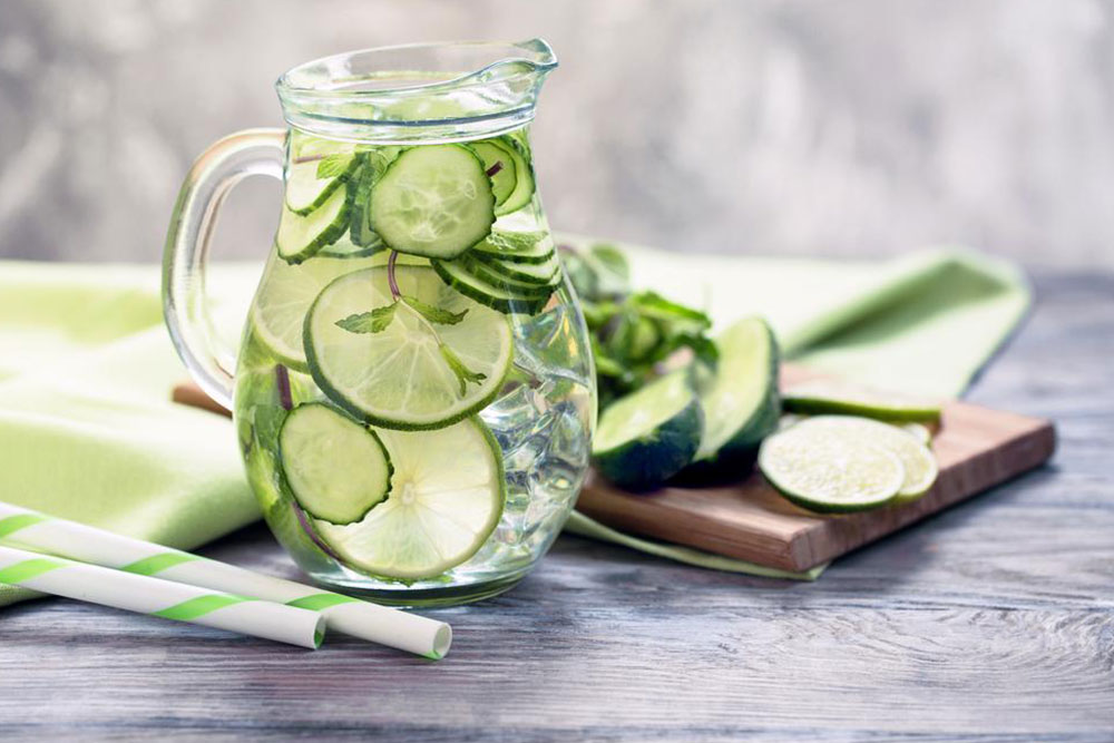 Lemony summer in a tall glass