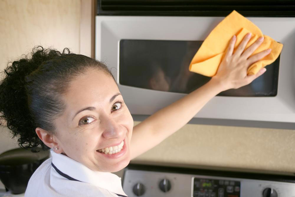 Simple ways to clean stainless steel appliances