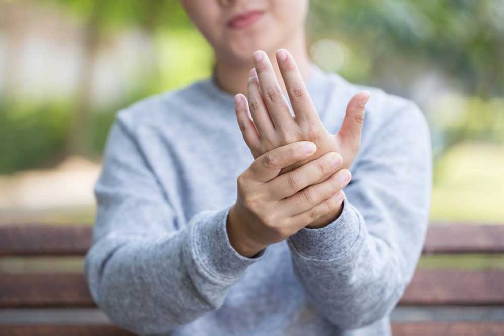 What Causes Numbness in the Fingers