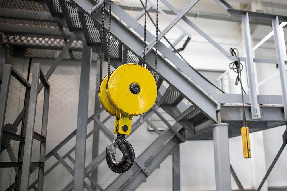 3 top suppliers of hoist lifts