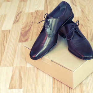 3 essential factors to consider before buying footwear for work