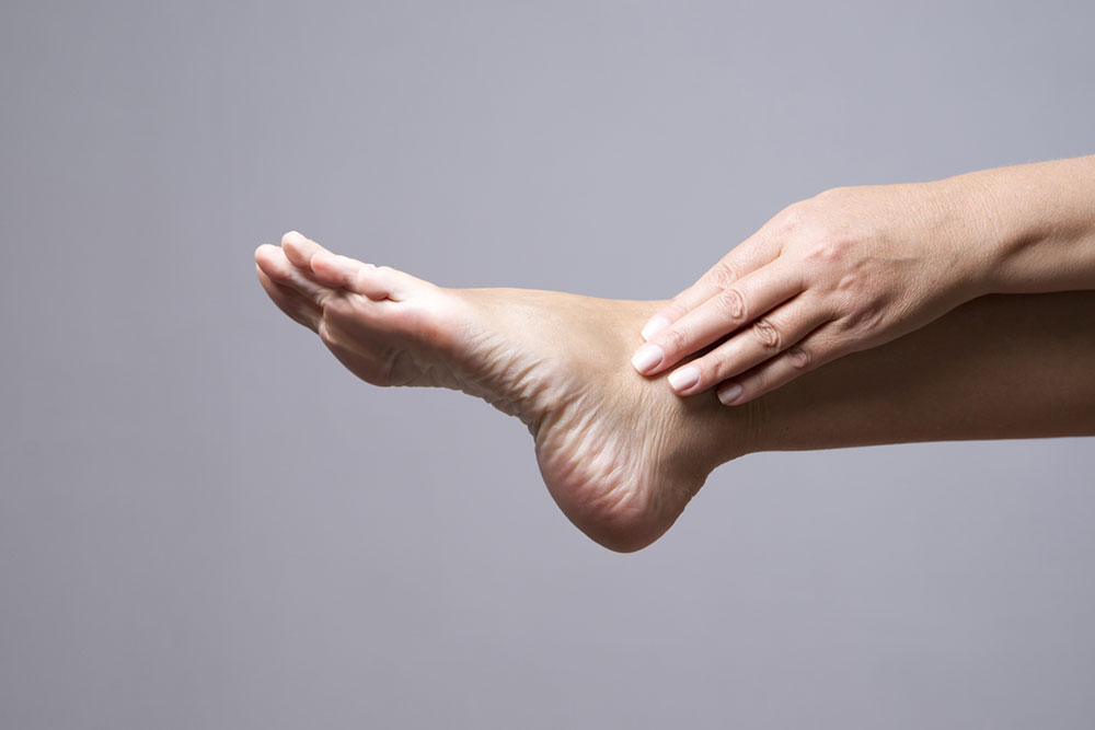 Here&#8217;s What You Need to Know About Burning Foot Pain