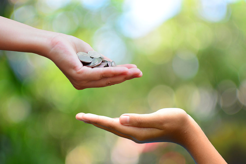 4 important benefits of giving back